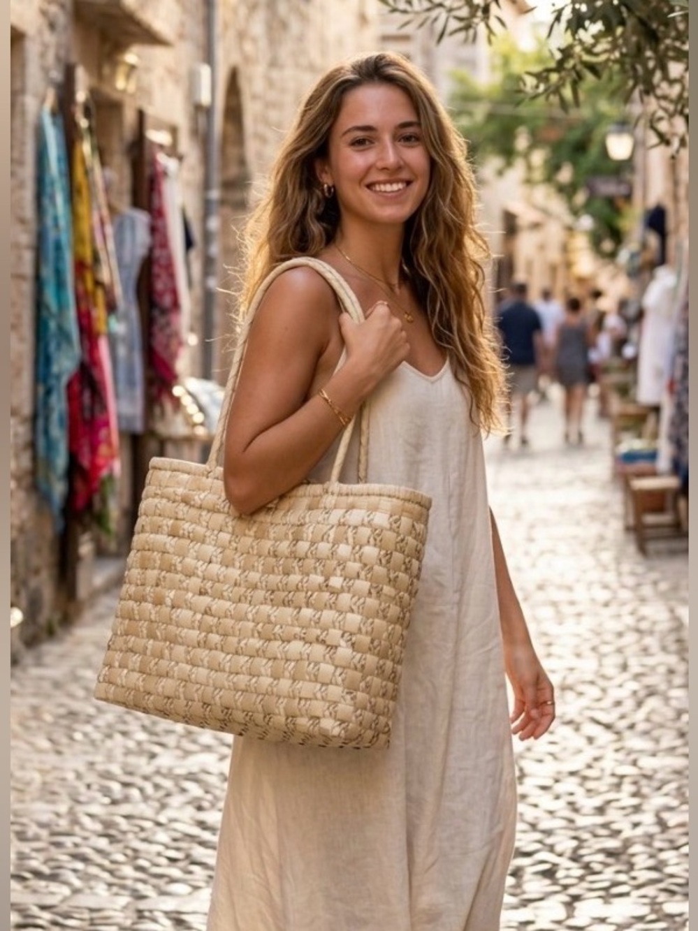 Woven Straw Tote Bag in Natural